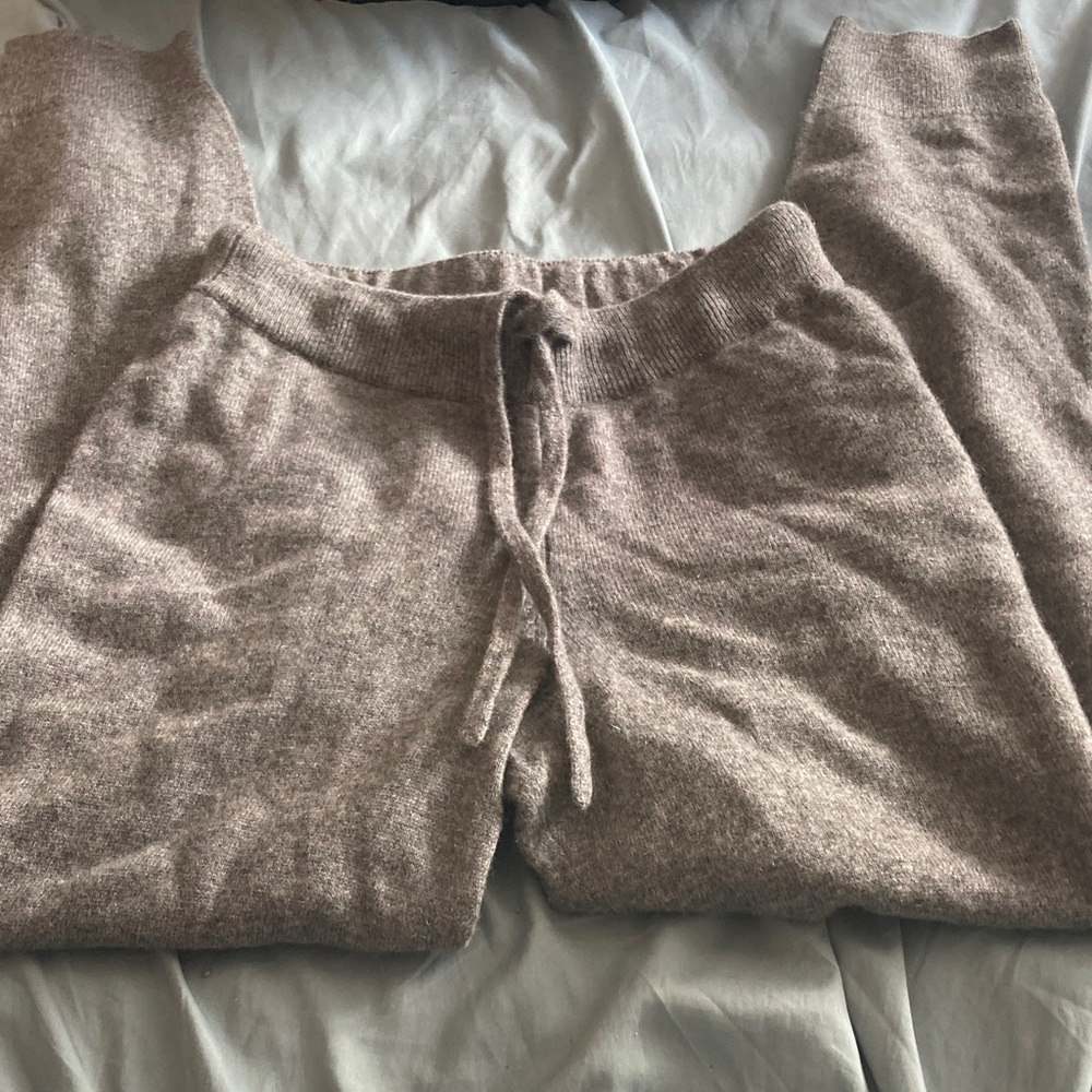 NWT charter club cashmere joggers